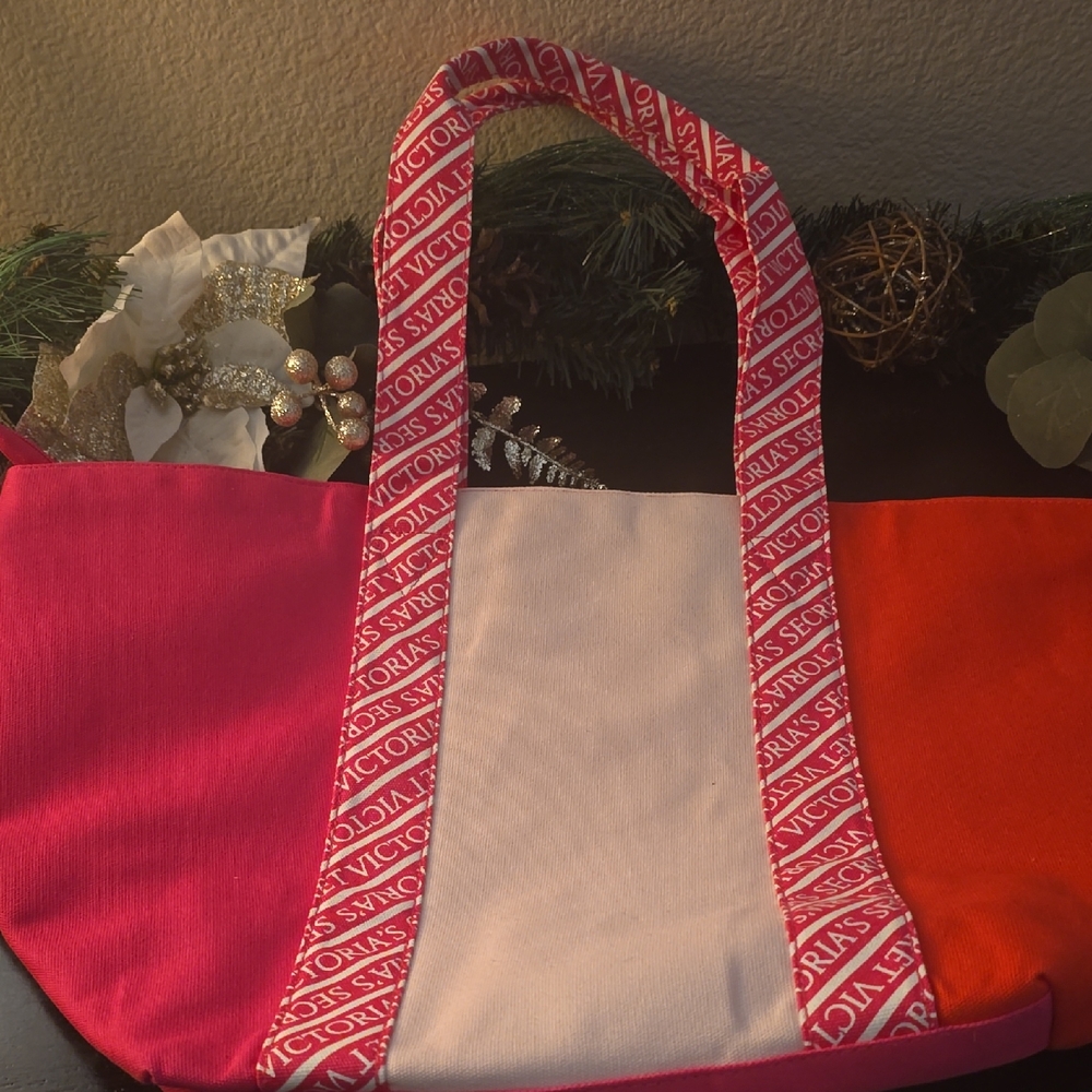 Victoria Secret Women's Zip Tote Bag ~